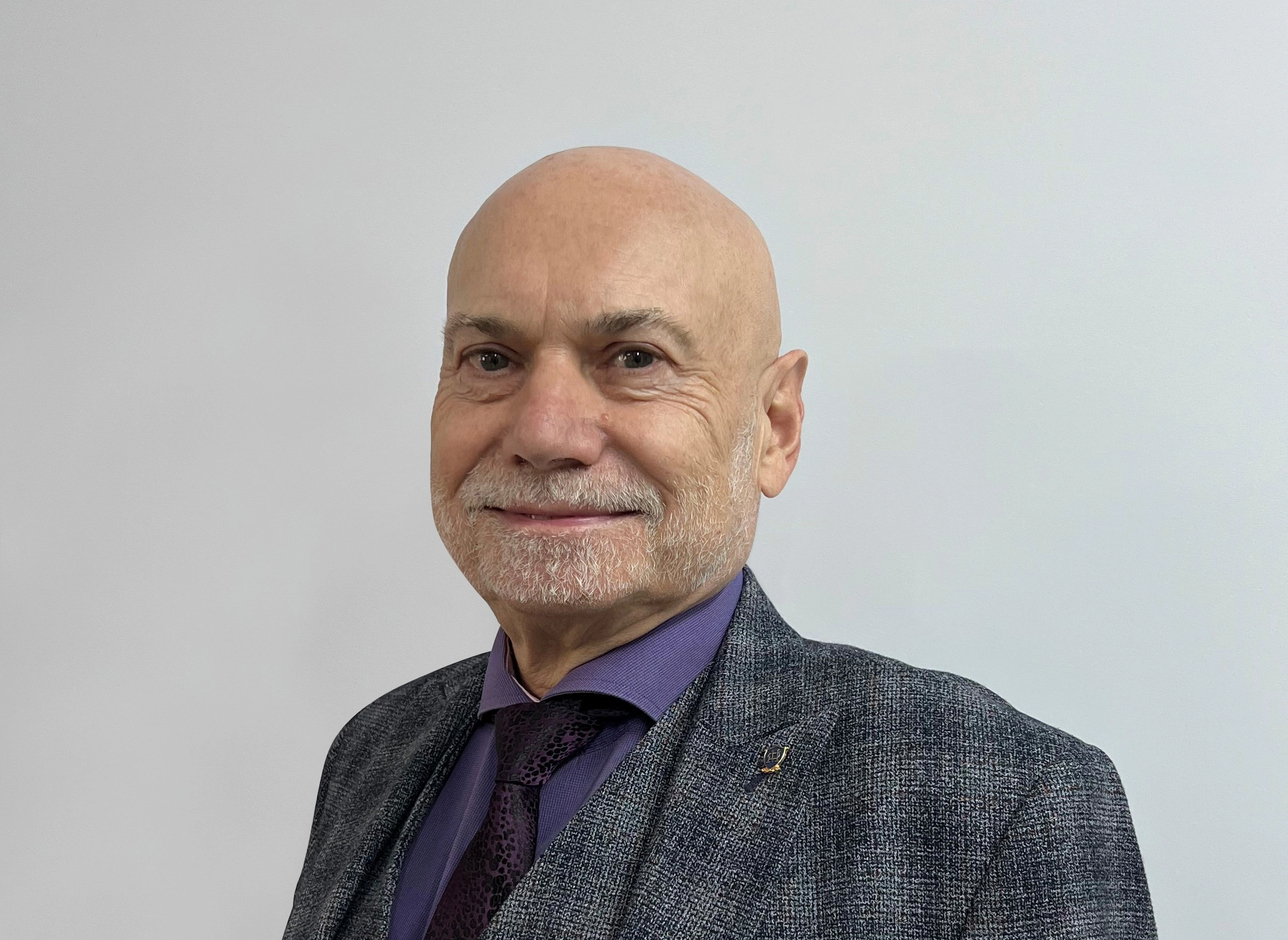Владимир Овчинников: «Мало найти специалиста, его нужно вырастить»