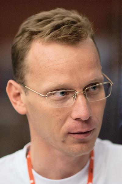   Александр Горбатько: «Не смотрите в космос.   Смотрите под ноги»